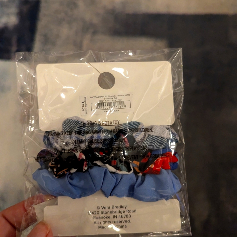 Vera Bradley Maddalena Medley Hair Scrunchies - Set of 3 - Picture 4 of 5